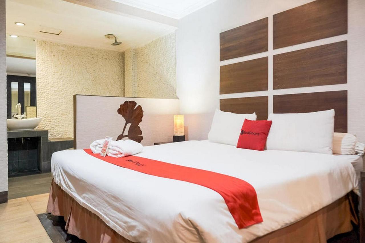 Hotel Reddoorz Near Waterboom Lippo Cikarang Extérieur photo