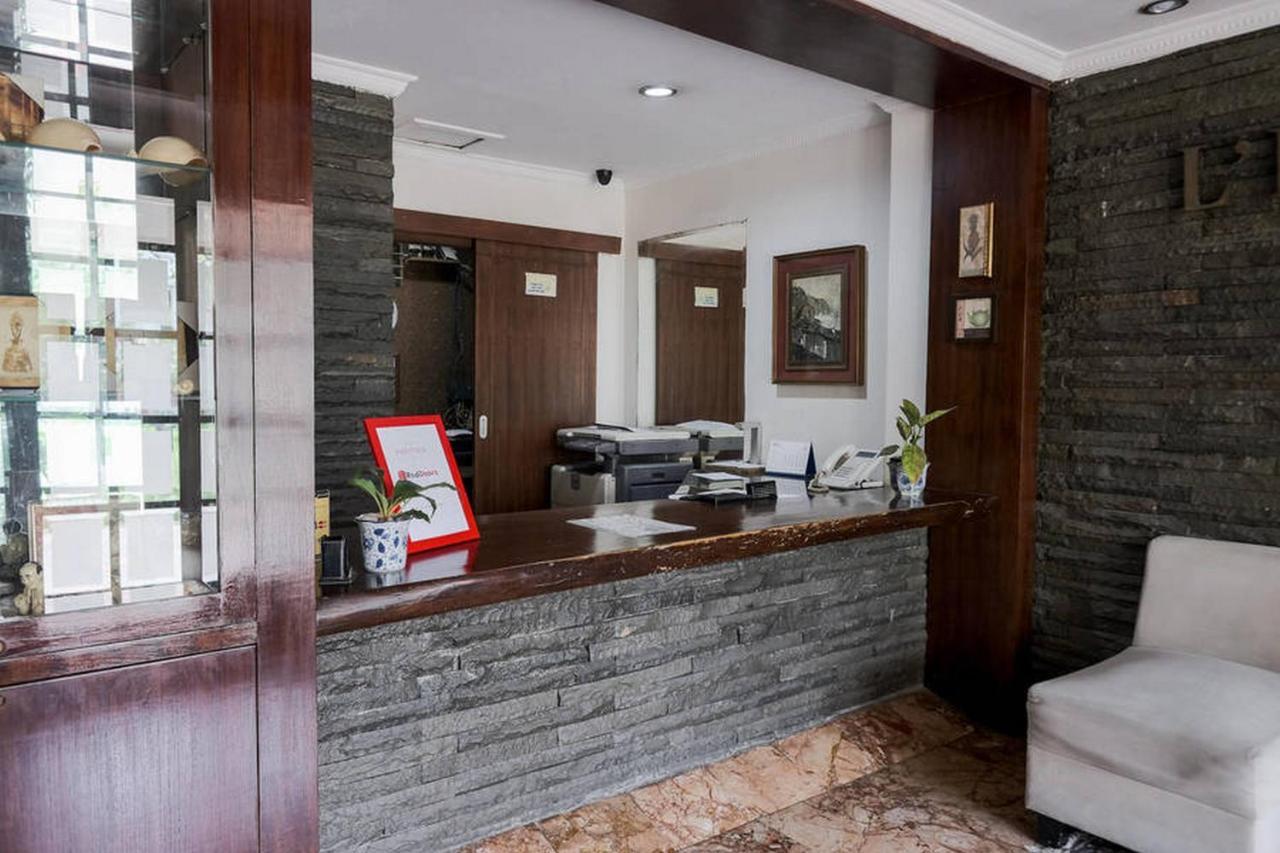 Hotel Reddoorz Near Waterboom Lippo Cikarang Extérieur photo